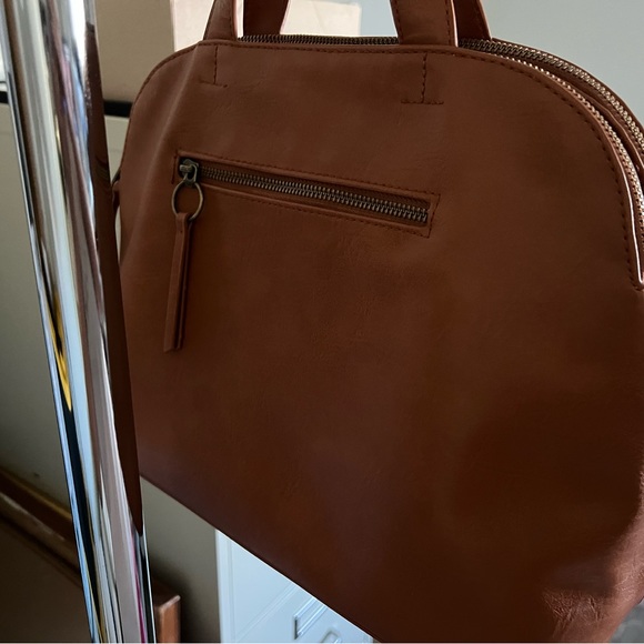 (SOLD! NO LONGER AVAILABLE) Universal Thread Goods Co Dome Purse - Picture 4 of 7